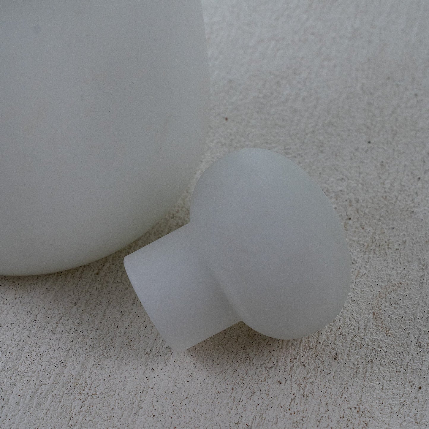 Vanilla White Decorative Glass Vase With Lid