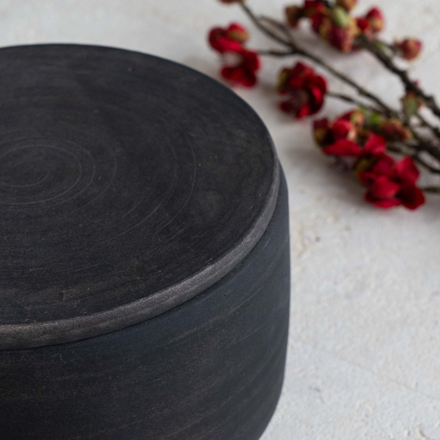 Trove Pot Decorative Clay Storage Container With Lid